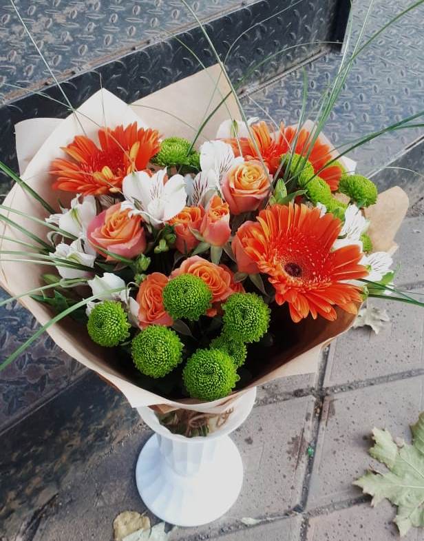 Букет цветов из: Герберы, Хризантемы, Альстромерии и Розы в Кашхатау