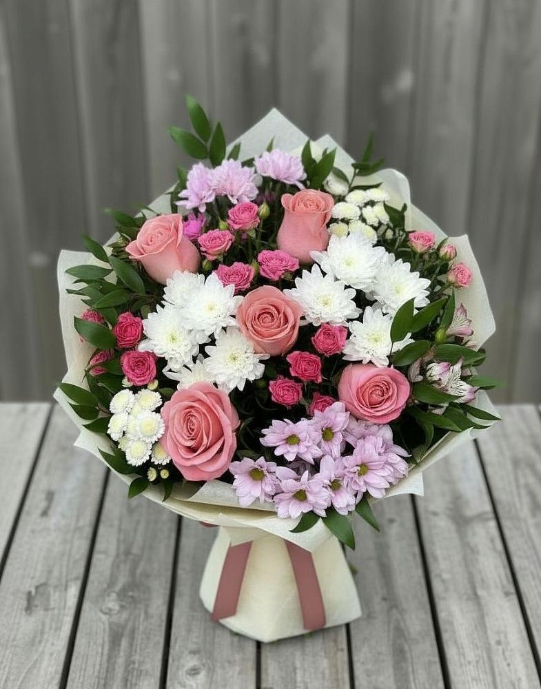 Букет цветов из: Альстромерии, Гвоздики, Розы и Хризантемы в Кашхатау