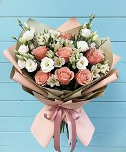 Букет цветов из:  Розы, Альстромерии и Лизиантусы в Кашхатау