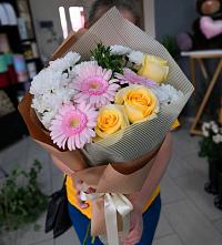 Букет цветов из:  Герберы, Розы и Хризантемы в Кашхатау