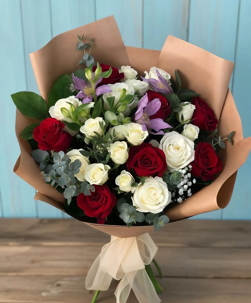 Букет цветов из: Розы и Альстромерии в Кашхатау