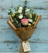 Букет цветов из:  Розы и Лизиантусы в Кашхатау