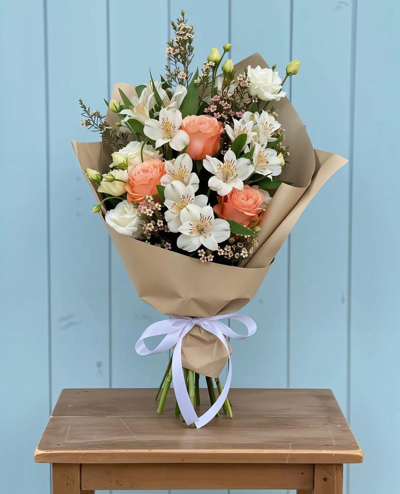 Букет цветов из: Альстромерии, Лизиантусы, Розы и Хризантемы в Кашхатау