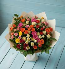 Букет Микс из разноцветных кустовых роз в Кашхатау
